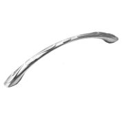 Ручка-скоба мебельная мет 96 дуга резной вьюнок (хром)